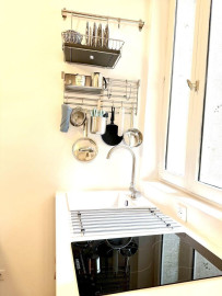 
                                                                                        Location
                                                                                         Beau studio meublé 11m² refait à neuf