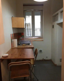 
                                                                                        Location
                                                                                         Beau studio meublé 12m² dispo en février 2025
