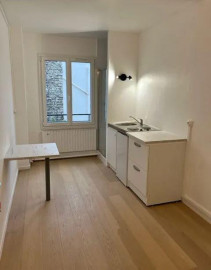
                                                                                        Location
                                                                                         Beau studio meublé 12m2 Neuilly Sur Seine