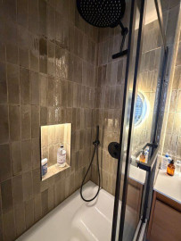 
                                                                                        Location
                                                                                         Beau studio meublé 14m² vue Cathédrale