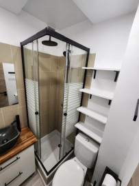 
                                                                                        Location
                                                                                         Beau studio meublé 15 m² entièrement rénové