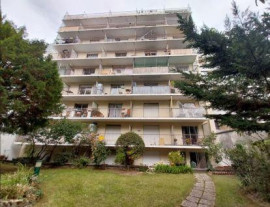 
                                                                                        Location
                                                                                         Beau studio meublé 15m² avec terrasse