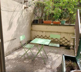 
                                                                                        Location
                                                                                         Beau studio meublé 15m² avec terrasse