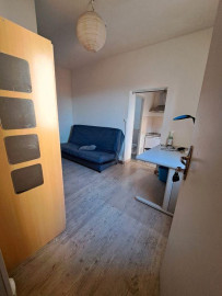 
                                                                                        Location
                                                                                         Beau studio meublé 17m²