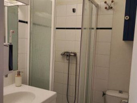 
                                                                                        Location
                                                                                         Beau studio meublé 17m² dans résidence sécurisée