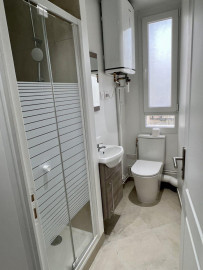 
                                                                                        Location
                                                                                         Beau studio meublé 17m² entièrement refait à neuf