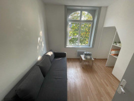 
                                                                                        Location
                                                                                         Beau studio meublé 18m² au calme