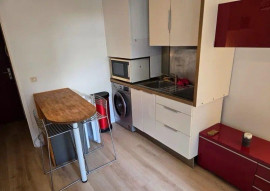
                                                                                        Location
                                                                                         Beau studio meublé 18m² avec terrasse