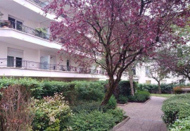 
                                                                                        Location
                                                                                         Beau studio meublé 18m² avec terrasse