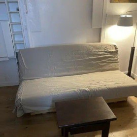 
                                                                                        Location
                                                                                         Beau studio meublé 18m² entièrement rénové