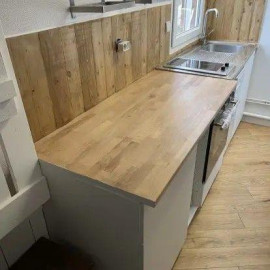 
                                                                                        Location
                                                                                         Beau studio meublé 18m² entièrement rénové