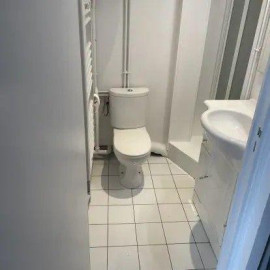 
                                                                                        Location
                                                                                         Beau studio meublé 18m² entièrement rénové