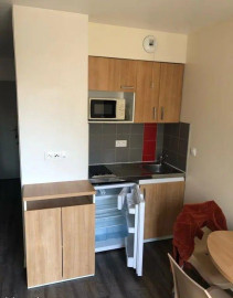 
                                                                                        Location
                                                                                         Beau studio meublé 18m² lumineux