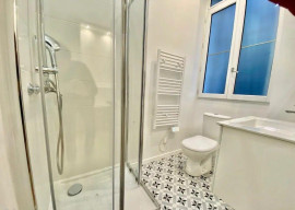 
                                                                                        Location
                                                                                         Beau studio meublé 18m² refait à neuf