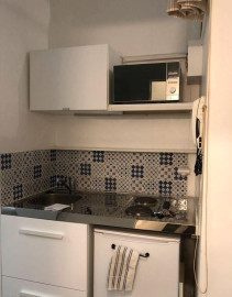 
                                                                                        Location
                                                                                         Beau studio meublé 18m² rénové