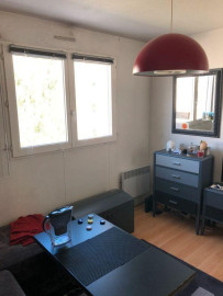 
                                                                                        Location
                                                                                         Beau studio meublé 19m²  CHU cité des Congrès