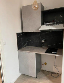 
                                                                                        Location
                                                                                         Beau studio meublé 19m² en parfait état