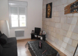 
                                                                                        Location
                                                                                         Beau studio meublé 19m² entièrement rénové