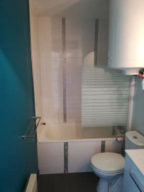 
                                                                                        Location
                                                                                         Beau studio meublé 19m² ILE DE NANTES