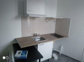 
                                                                                        Location
                                                                                         Beau studio meublé 19m² proche Paris