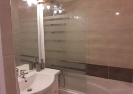 
                                                                                        Location
                                                                                         Beau Studio meublé 19m2 avenue d'Ares