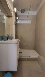 
                                                                                        Location
                                                                                         Beau studio meublé 20m² avec balcon refait à neuf