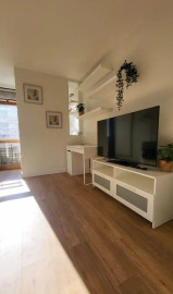 
                                                                                        Location
                                                                                         Beau studio meublé 20m² avec balcon refait à neuf