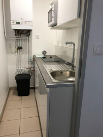 
                                                                                        Location
                                                                                         Beau studio meublé 20m² proche centre ville