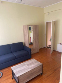 
                                                                                        Location
                                                                                         Beau studio meublé 21m²