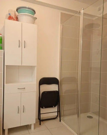 
                                                                                        Location
                                                                                         Beau studio meublé 21m²