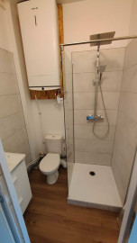 
                                                                                        Location
                                                                                         Beau studio meublé 21m²