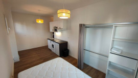 
                                                                                        Location
                                                                                         Beau studio meublé 21m²