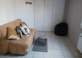 
                                                                                        Location
                                                                                         Beau studio meublé 21m² dans le quartier Ile Verte