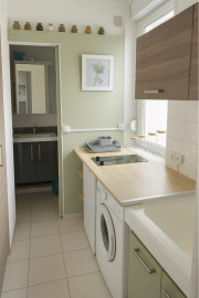 
                                                                                        Location
                                                                                         Beau studio meublé 22m²