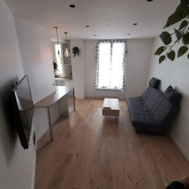 
                                                                                        Location
                                                                                         Beau studio meublé 22m² à Ivry idéal étudiant(e)