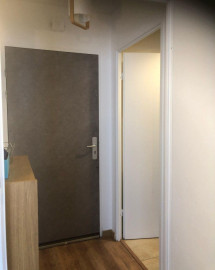 
                                                                                        Location
                                                                                         Beau studio meublé 22m² en plein centre ville