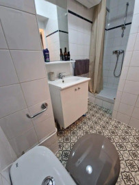 
                                                                                        Location
                                                                                         Beau studio meublé 23m² entièrement rénové