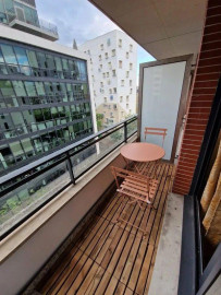 
                                                                                        Location
                                                                                         Beau studio meublé 23m² entièrement rénové