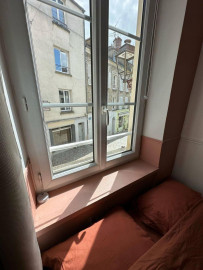 
                                                                                        Location
                                                                                         Beau studio meublé 24m²