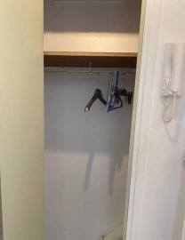 
                                                                                        Location
                                                                                         Beau studio meublé 24m²