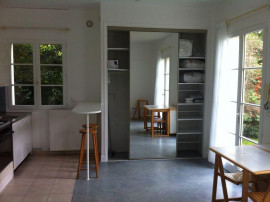 
                                                                                        Location
                                                                                         Beau studio meublé 24m² avec jardin