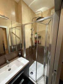 
                                                                                        Location
                                                                                         Beau studio meublé 24m² Centre ville