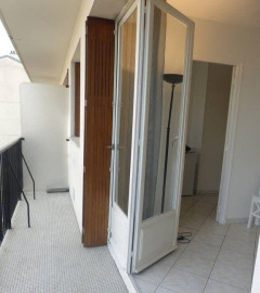 
                                                                                        Location
                                                                                         Beau studio meublé 24m² dans quartier recherché