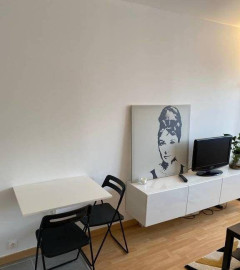 
                                                                                        Location
                                                                                         Beau studio meublé 24m² refait à neuf La Défense