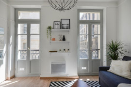
                                                                                        Location
                                                                                         Beau studio meublé 25m² lumineux idéalement placé