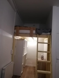 
                                                                                        Location
                                                                                         Beau studio meublé 26m²