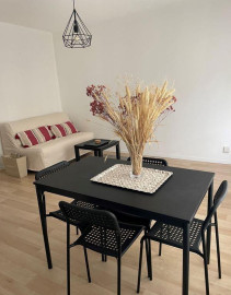 
                                                                                        Location
                                                                                         Beau studio meublé 26m²avec parking