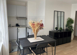 
                                                                                        Location
                                                                                         Beau studio meublé 26m²avec parking