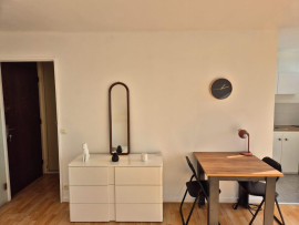 
                                                                                        Location
                                                                                         Beau studio meublé 26m² avec terrasse
