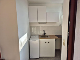 
                                                                                        Location
                                                                                         Beau studio meublé 26m² avec terrasse